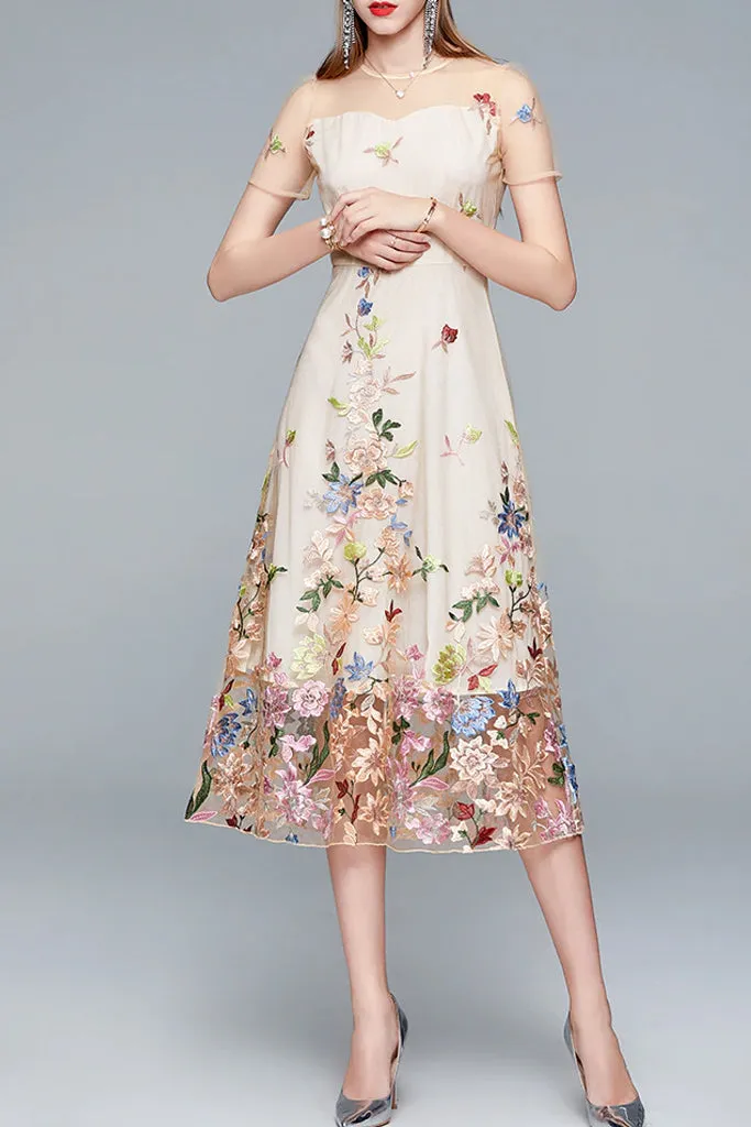 Begonia Dress with Lace and Tulle