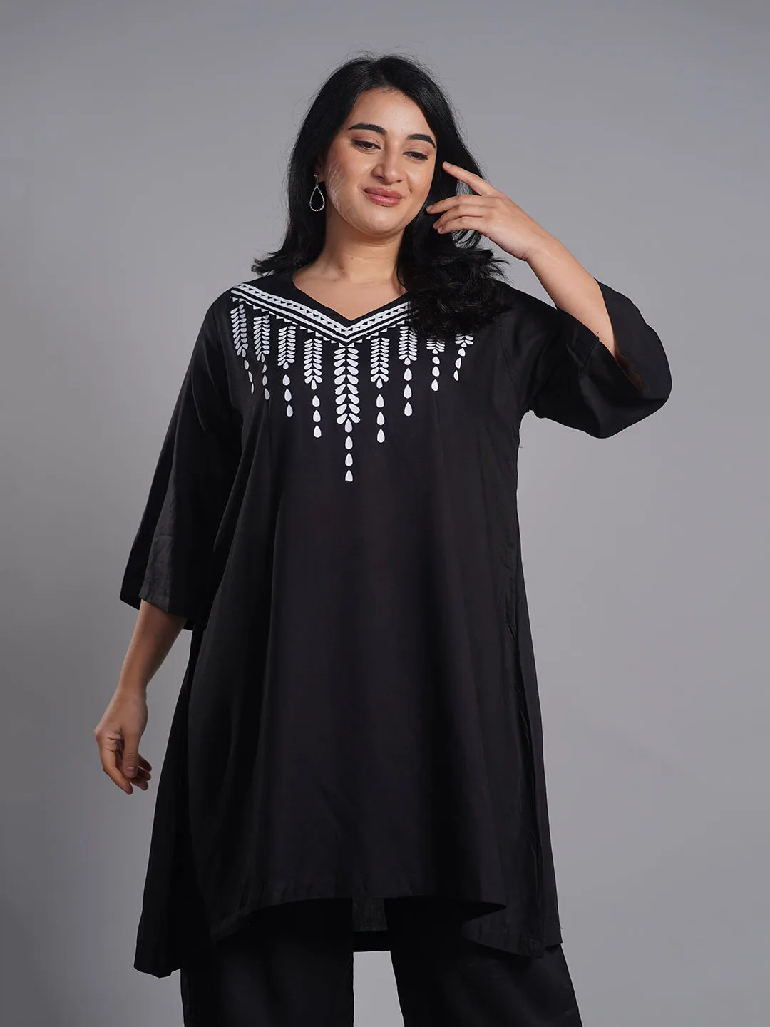 Black Rayon Kurti - Haar
