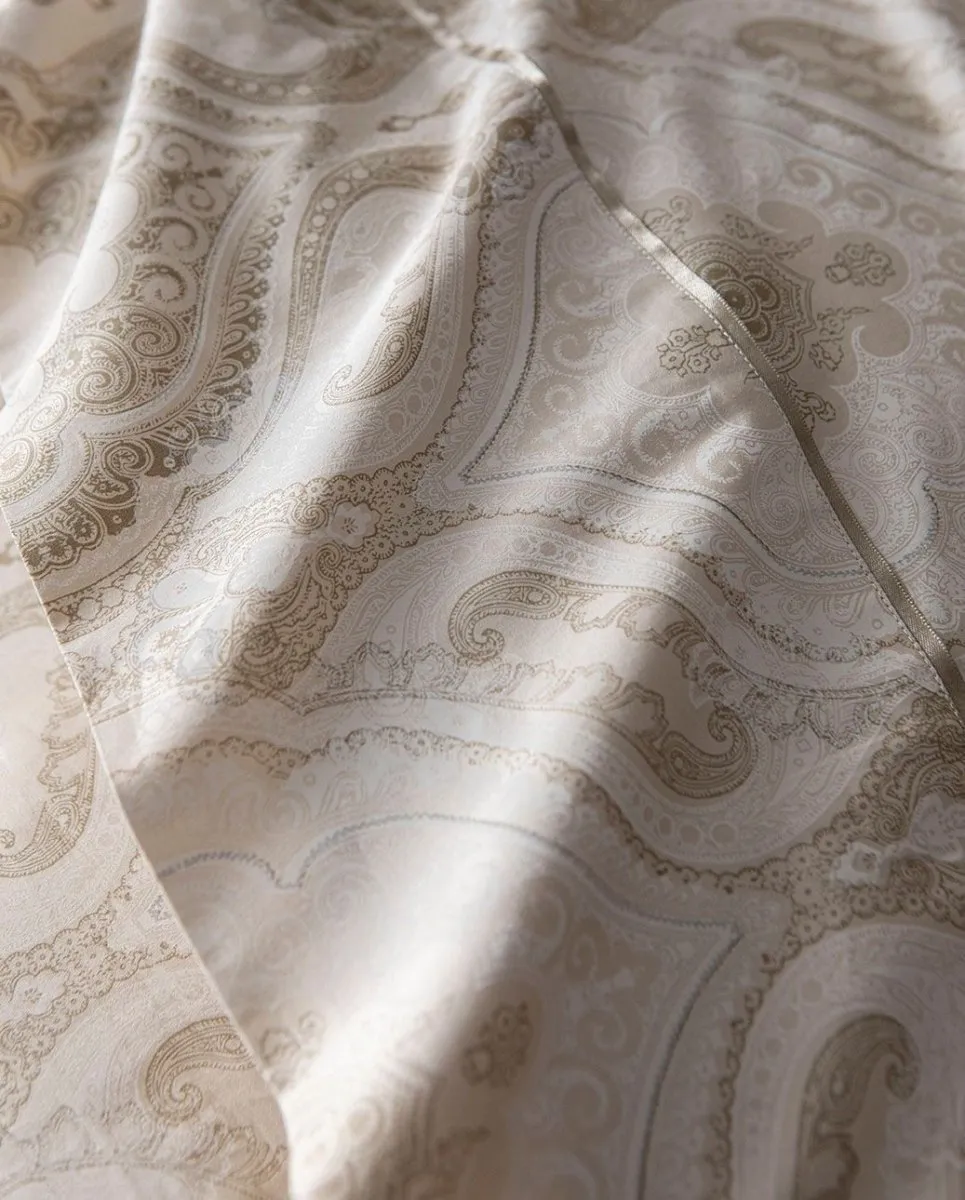 Namaste Sand Bedding by Alexandre Turpault
