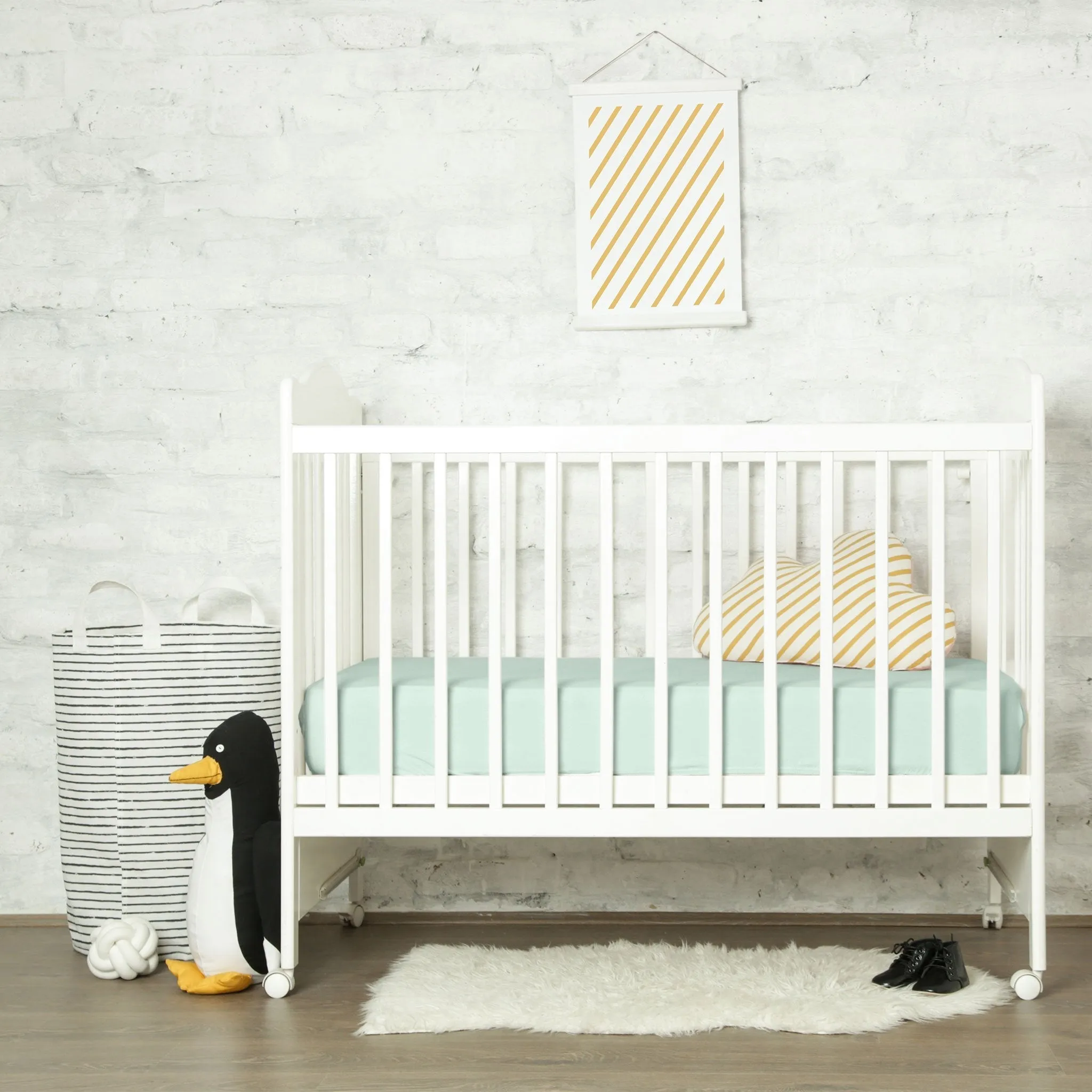 Silk Crib Fitted Sheet - Goodnight Green